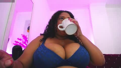 Ayliinn  online show from 05-19-26, 01:56