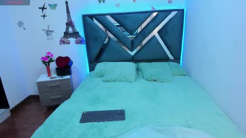 Aylin online show from 09-13-25, 01:55