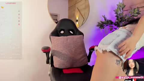 Snapshot of aylin_rousse chatting on 10-04-25, 07:34 ayllin online show from 10-04-25, 07:34