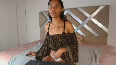 aylin_valerie online show from 06-08-26, 07:25