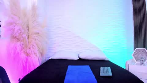 aylinlove_ online show from 06-19-26, 11:58