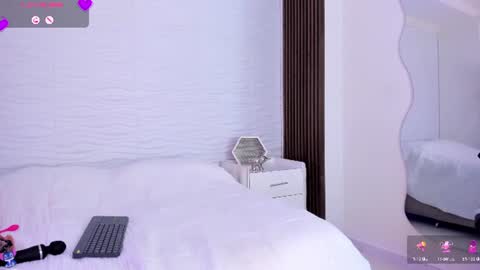 aylinlove_ online show from 07-14-26, 11:38