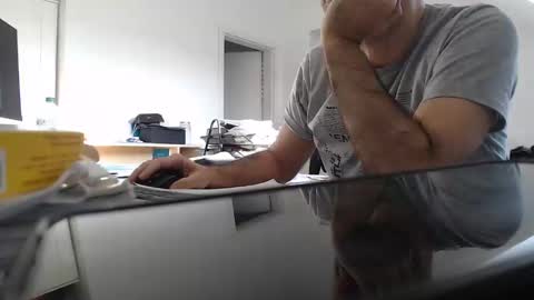 Snapshot of aylinniyerim chatting on 02-18-25, 08:59 aylinniyerim online show from 02-18-25, 08:59