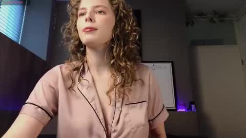 Ayreen Moore online show from 02-08-26, 02:09