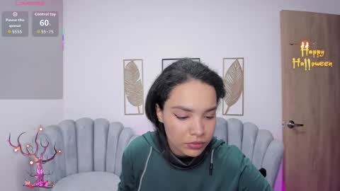 Snapshot of ayshel_cooperr chatting on 10-25-25, 04:20 ayshel_cooperr online show from 10-25-25, 04:20