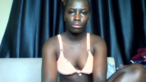 azaelia_iris online show from 07-12-26, 05:48