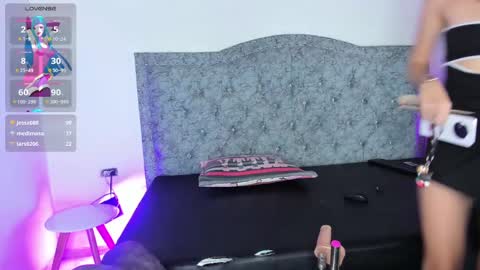 Snapshot of azahaara_ chatting on 01-22-25, 02:04 azah online show from 01-22-25, 02:04