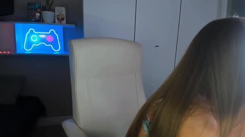 Sofia online show from 12-10-24, 01:22