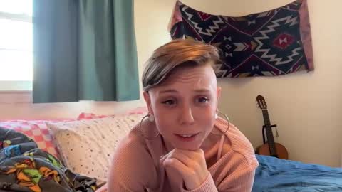 Snapshot of azeraika chatting on 11-20-25, 05:34 Azerai online show from 11-20-25, 05:34