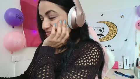 Azucena R online show from 05-11-26, 04:04