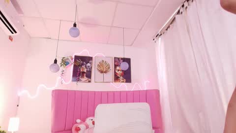 PRINCESS AZUL. online show from 09-25-25, 08:45