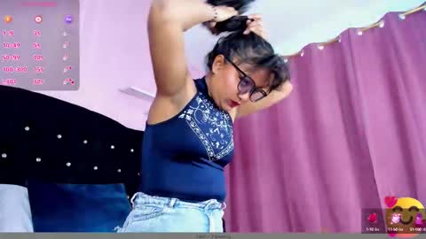 Snapshot of azul_moon chatting on 09-28-25, 09:53 azul_moon online show from 09-28-25, 09:53