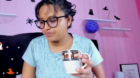 Snapshot of azul_moon chatting on 11-04-25, 03:27 azul_moon online show from 11-04-25, 03:27