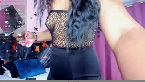 Snapshot of azul_moonn chatting on 10-22-25, 04:13 azul_moonn online show from 10-22-25, 04:13