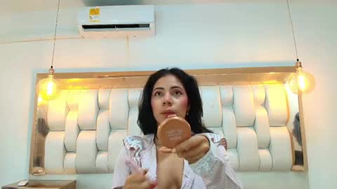 Snapshot of azulmaveric chatting on 05-11-26, 04:48 AZUL online show from 05-11-26, 04:48