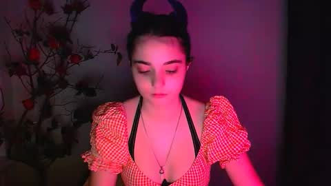 azumi_chan_ online show from 11-15-25, 04:32