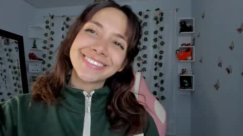 azumi saan online show from 11-27-25, 03:08