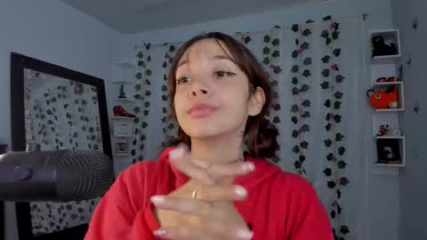 azumi saan online show from 12-22-25, 03:03