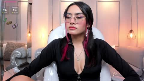 Azura online show from 12-10-24, 07:43