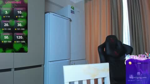 Snapshot of azure_moon chatting on 01-22-25, 05:37 azure_moon online show from 01-22-25, 05:37