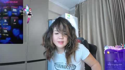 Snapshot of azure_moon chatting on 02-27-25, 10:09 azure_moon online show from 02-27-25, 10:09