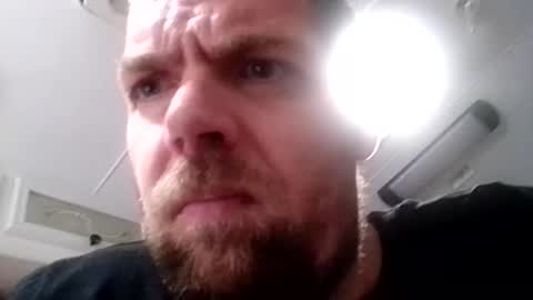 azza42086 online show from 04-23-26, 07:20