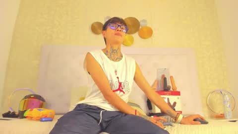 Anny online show from 09-15-25, 07:36