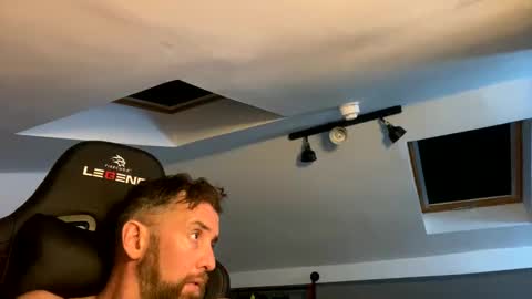 b4dafall44 online show from 01-17-25, 04:06