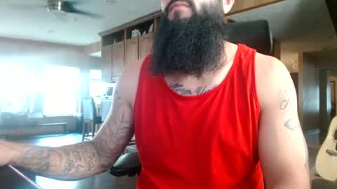 Snapshot of b713htx chatting on 07-02-26, 11:00 Miguel online show from 07-02-26, 11:00