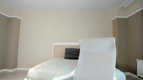 Monica online show from 09-19-25, 12:56