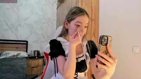 Snapshot of babby_rabbit_ chatting on 03-12-26, 11:27 Cute Raby online show from 03-12-26, 11:27