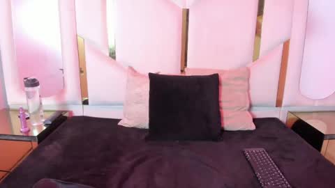 nika strom online show from 06-02-26, 01:57