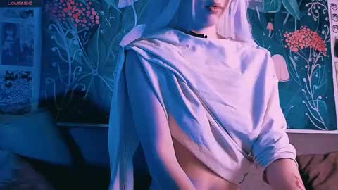 Snapshot of babe_moister chatting on 09-14-25, 07:40 babe_moister online show from 09-14-25, 07:40