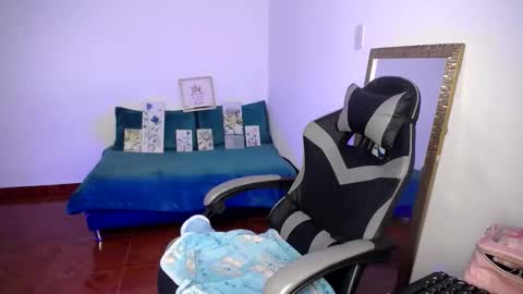 Snapshot of babenik_777 chatting on 12-17-25, 03:12 babenik_777 online show from 12-17-25, 03:12