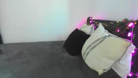 BabieLynn online show from 12-14-25, 02:55