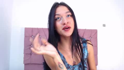 Samantha Reyes online show from 02-17-26, 01:35