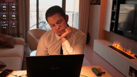 Snapshot of baby6_boy9 chatting on 02-08-26, 02:53 Luna and Medina online show from 02-08-26, 02:53