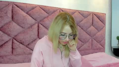 Maddie online show from 03-18-26, 07:06