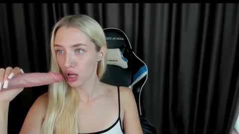 Alice online show from 09-30-25, 07:13