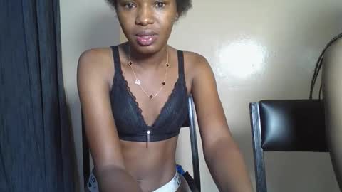 Riri online show from 02-14-26, 03:25