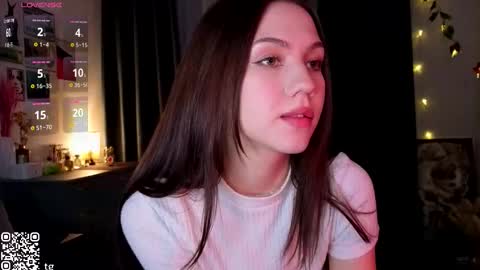 Kendal online show from 02-06-26, 01:32