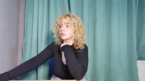 Snapshot of baby_doll91 chatting on 01-14-25, 04:25 Babby Doll online show from 01-14-25, 04:25