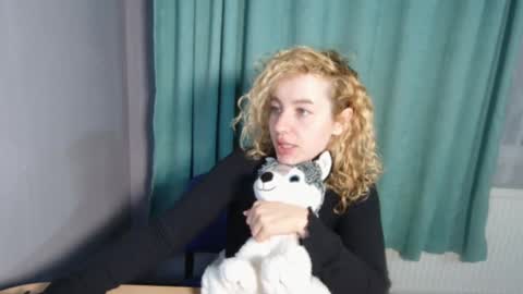 Snapshot of baby_doll91 chatting on 01-16-25, 06:37 Babby Doll online show from 01-16-25, 06:37