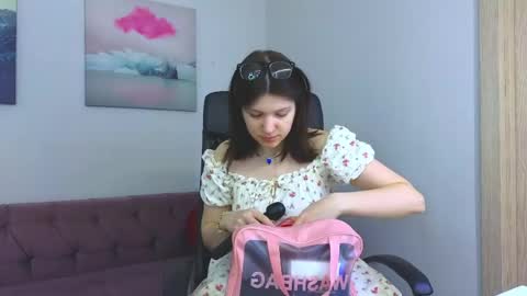 Evalena maybe just Eva online show from 05-02-26, 05:12