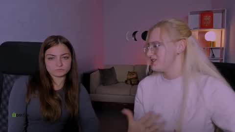 Snapshot of baby_hotte chatting on 11-04-25, 12:04 baby online show from 11-04-25, 12:04