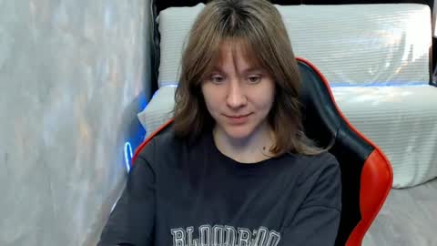 baby_kitte online show from 05-18-26, 04:07