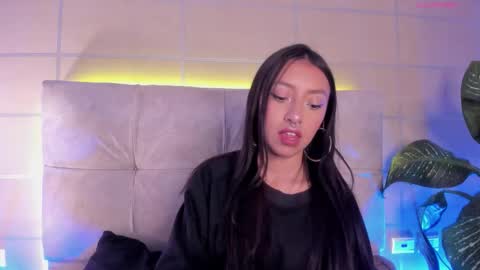 Moon online show from 11-05-25, 03:28