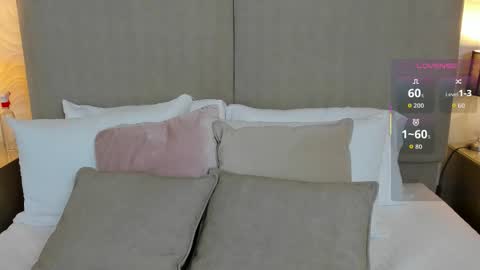 Snapshot of baby_naomy chatting on 10-24-25, 02:13 baby_naomy online show from 10-24-25, 02:13