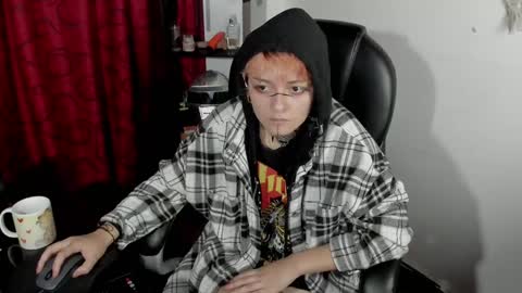 Snapshot of baby_punkk chatting on 01-24-25, 12:42 baby_punkk online show from 01-24-25, 12:42