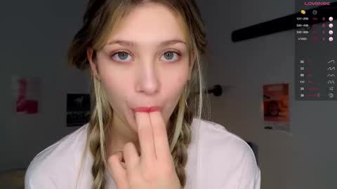 Snapshot of baby_ruth chatting on 09-28-25, 07:08 Ruth online show from 09-28-25, 07:08